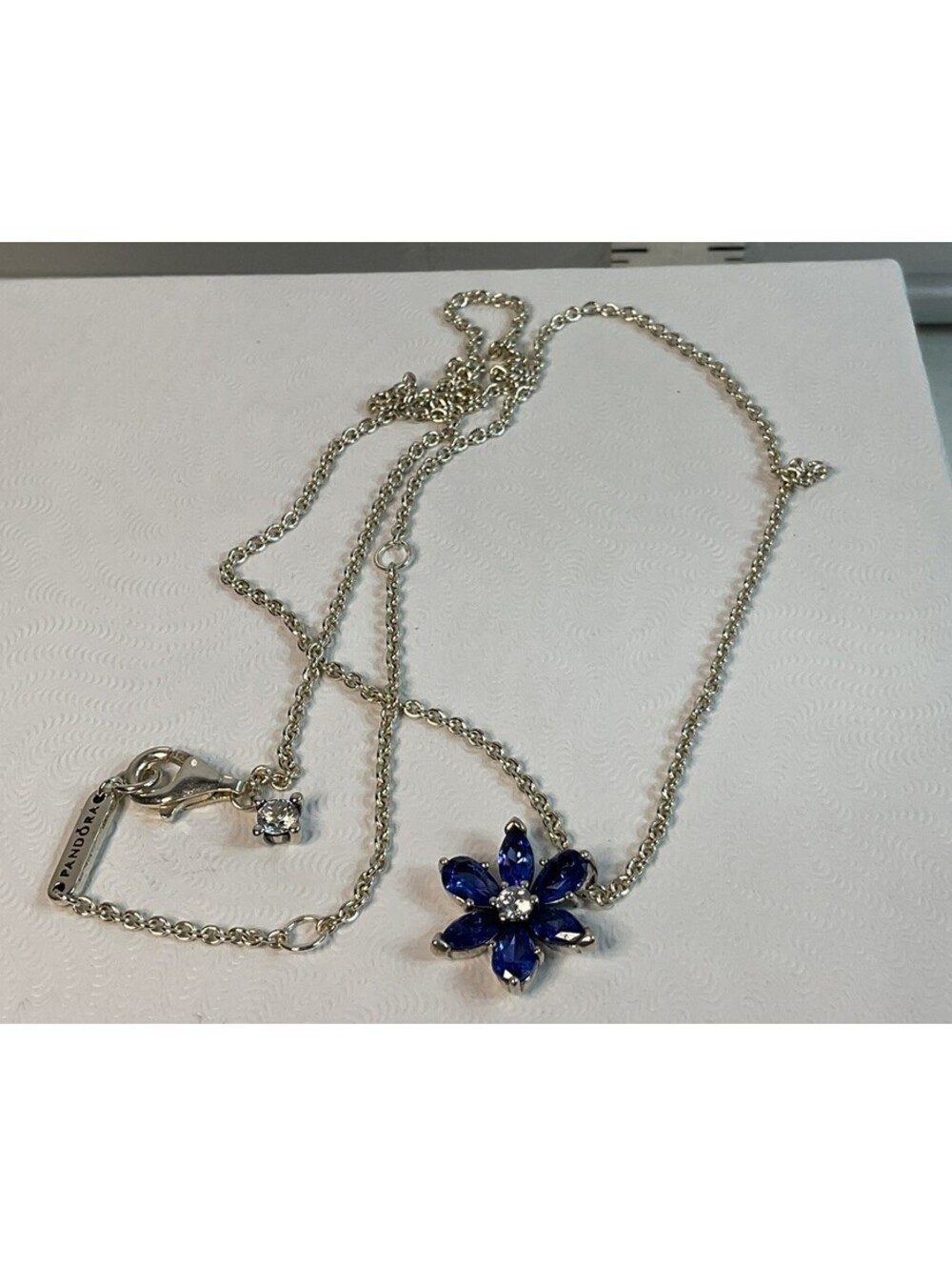 Pandora Sparkling Blue Herbarium Cluster Necklace 18” Retired